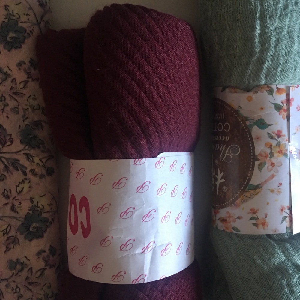 Crinkled scarf